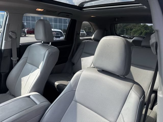 Used 2018 Toyota Highlander Limited Platinum AWD/4WD image 11