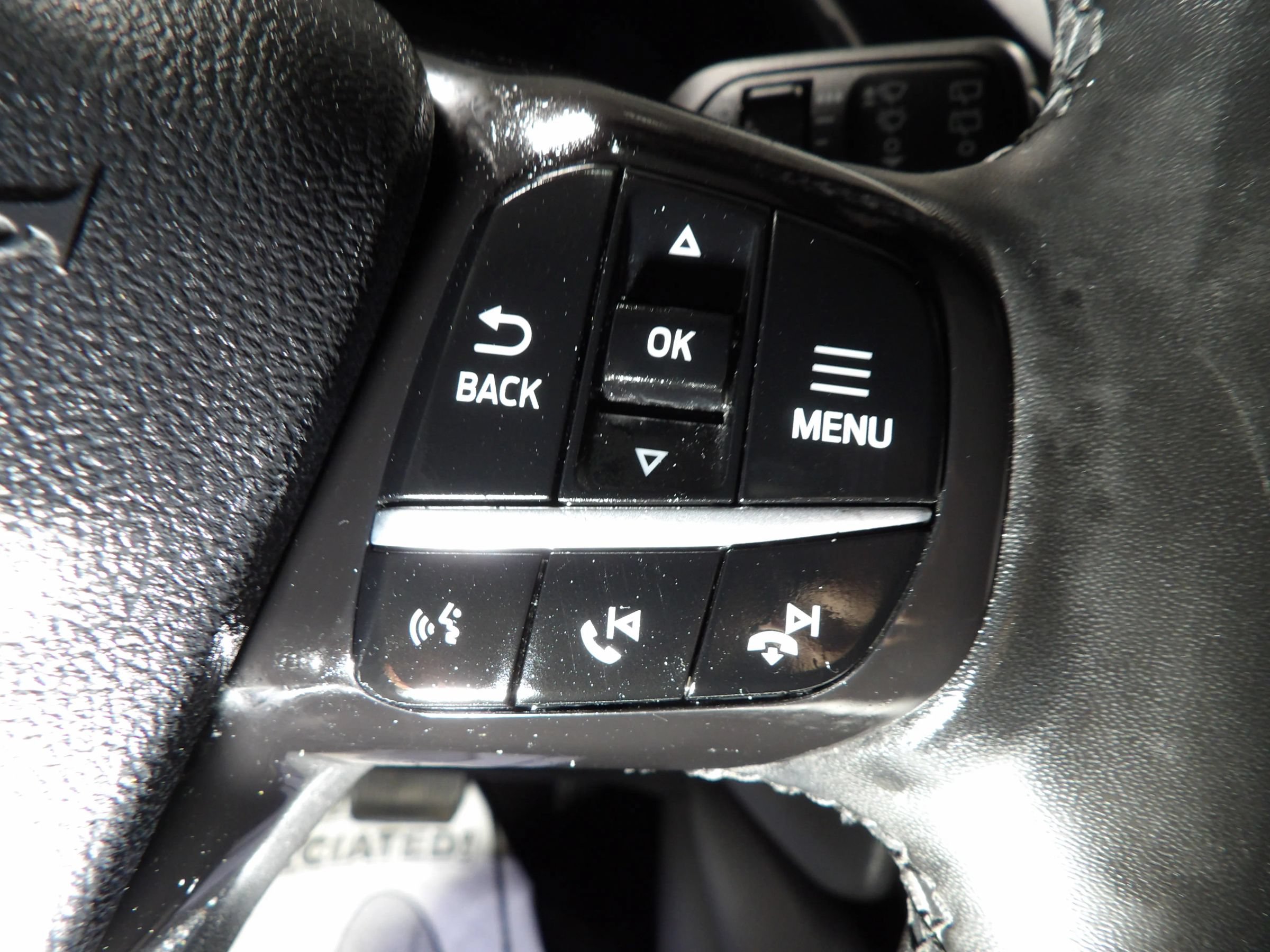 Used 2022 Ford Escape SEL FWD image 17