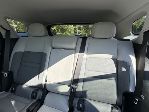 Used 2024 Honda Prologue EX image 8