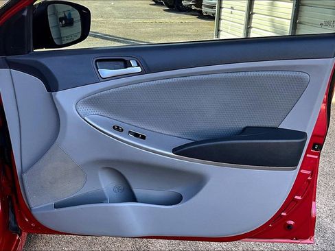 Used 2015 Hyundai Accent Sport image 21