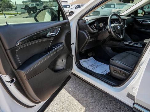 Used 2021 Buick Envision Preferred FWD image 31