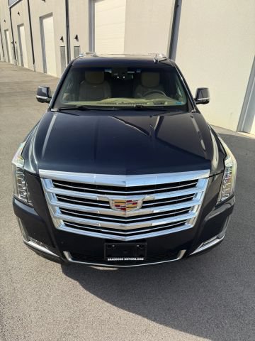 Used 2019 Cadillac Escalade ESV Platinum AWD/4WD image 13
