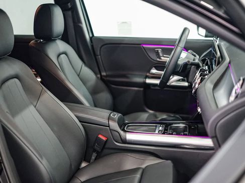 Used 2025 Mercedes-Benz GLA 250 image 18