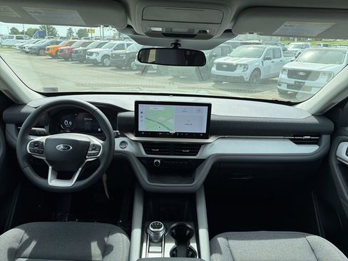 New 2026 Ford Explorer Active image 24