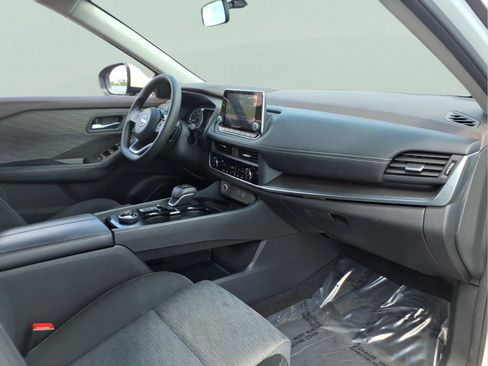 Certified 2023 Nissan Rogue SV AWD/4WD image 10
