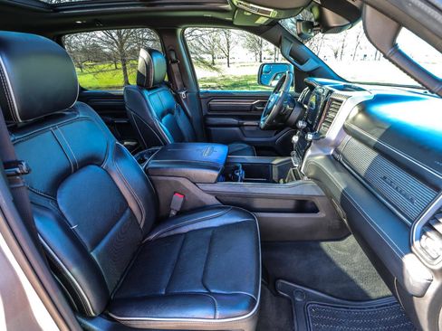 Used 2021 RAM 1500 Limited w/ Body Color Bumper Group image 45