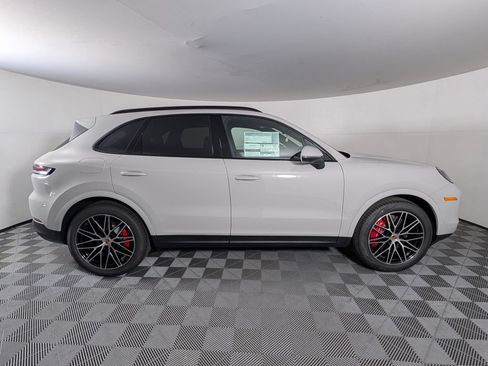 New 2026 Porsche Cayenne S AWD/4WD image 8