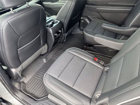 Used 2026 Buick Enclave Preferred FWD image 30