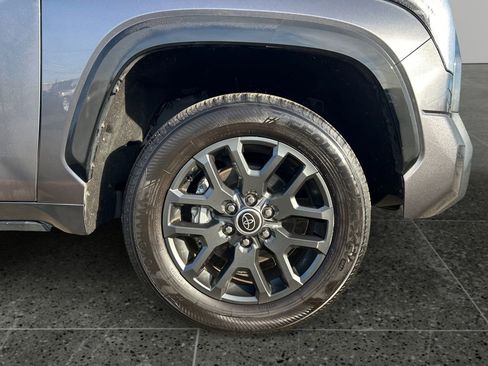 Used 2023 Toyota Tundra Platinum image 9