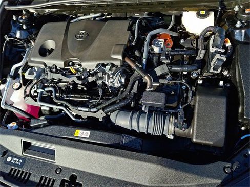 Certified 2025 Toyota Camry LE image 29