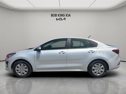 Used 2022 Kia Rio LX FWD image 2