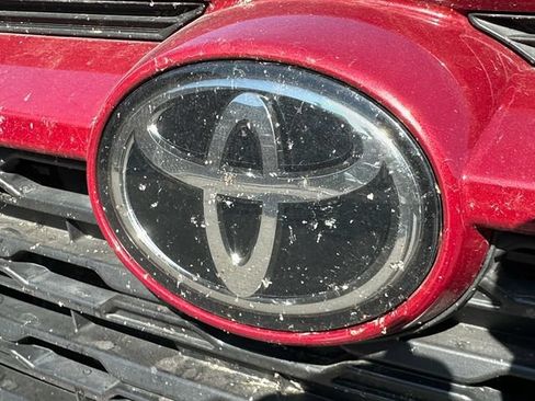 Certified 2025 Toyota RAV4 XLE AWD/4WD image 9