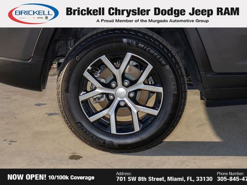 Used 2025 Jeep Grand Cherokee Limited image 40