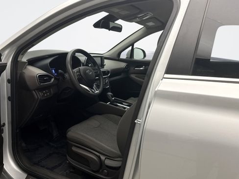 Used 2019 Hyundai Santa Fe SE image 10