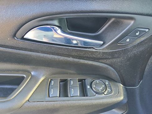 Used 2024 Chevrolet Equinox LT w/ LPO, Floor Liner Package FWD image 24