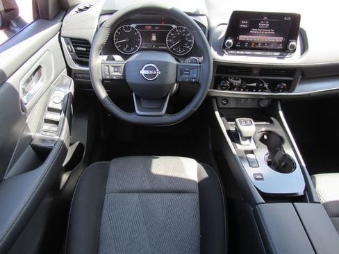 New 2026 Nissan Rogue SV FWD image 18