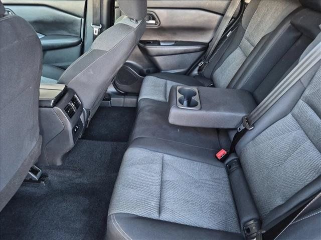 Used 2026 Nissan Rogue SV FWD image 18
