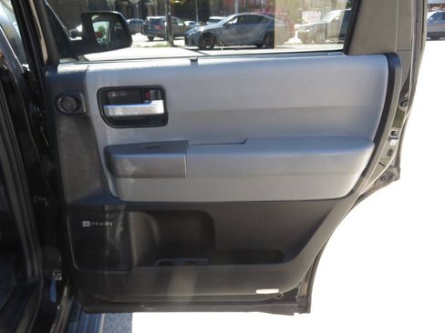 Used 2014 Toyota Sequoia Limited AWD/4WD image 28