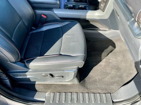 Used 2021 Ford F150 Lariat w/ Max Trailer Tow Package image 21