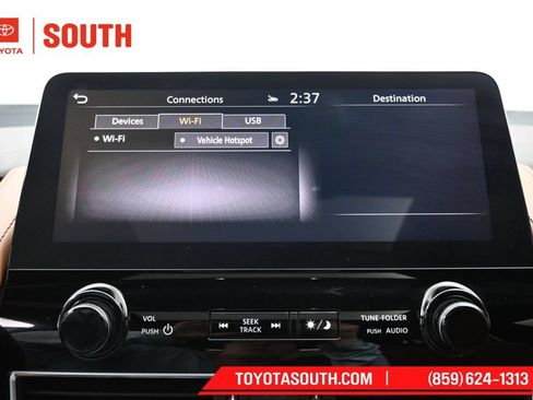 Used 2024 INFINITI QX80 Sensory AWD/4WD image 17