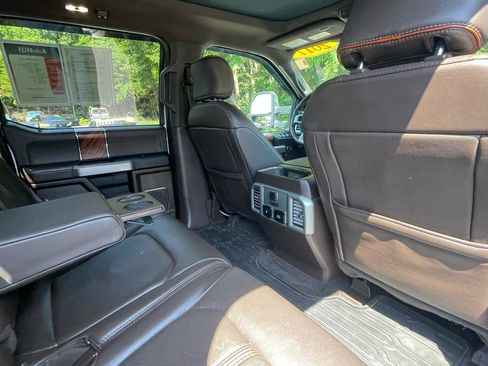 Used 2017 Ford F150 King Ranch w/ Equipment Group 601A Luxury AWD/4WD image 28