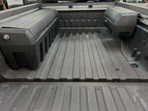 Used 2009 HUMMER H3T image 23