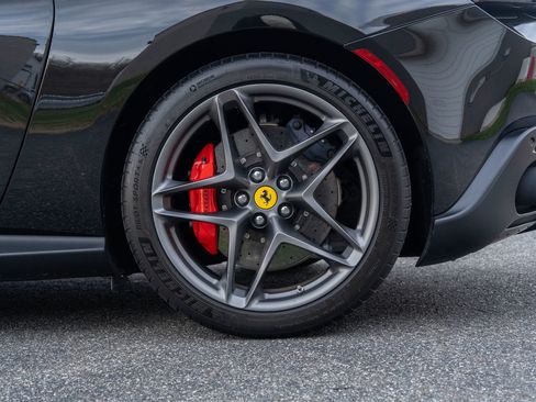 Certified 2022 Ferrari Roma image 10