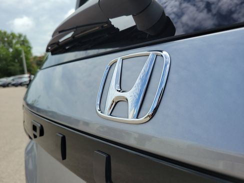 Used 2025 Honda Pilot EX-L image 7