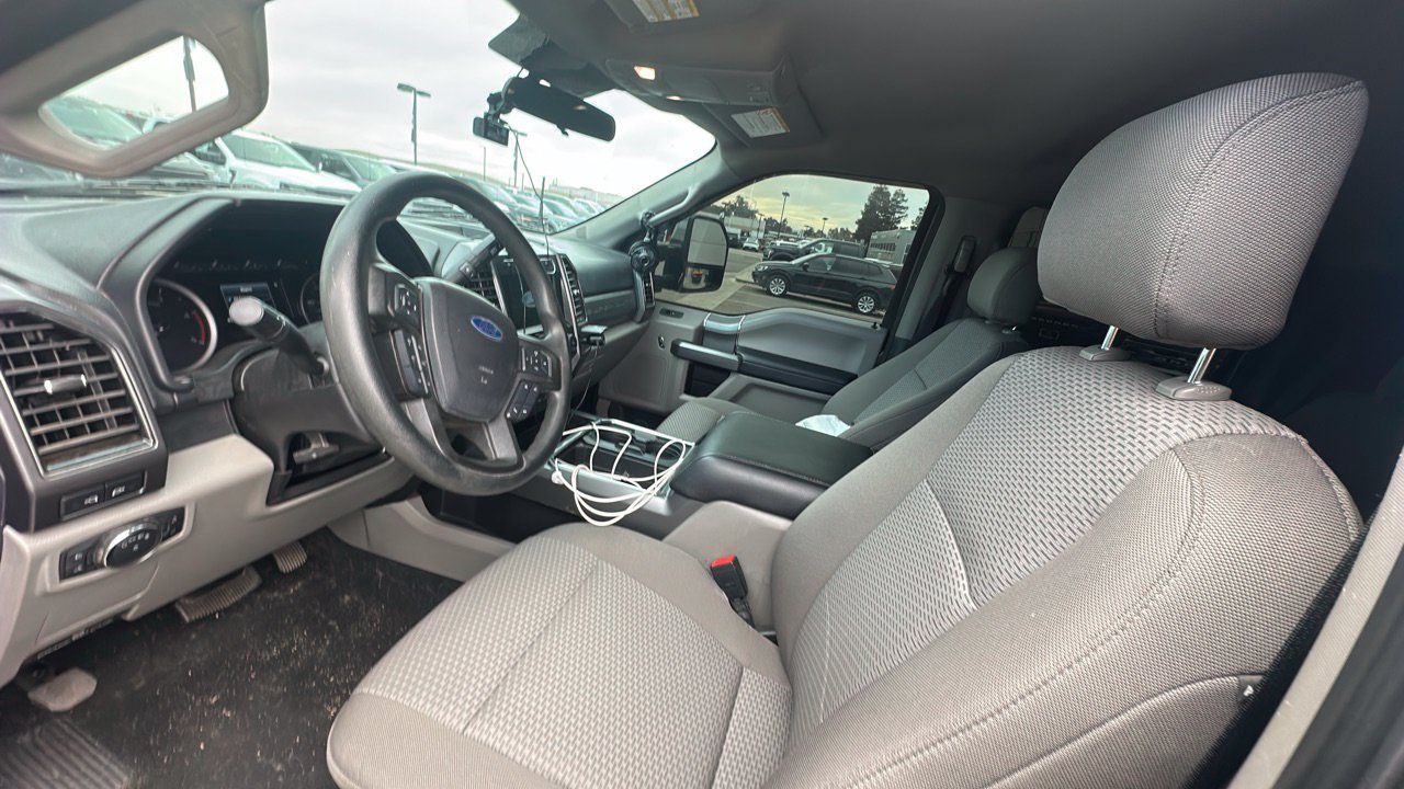 Used 2021 Ford F350 XLT w/ XLT Premium Package AWD/4WD image 3