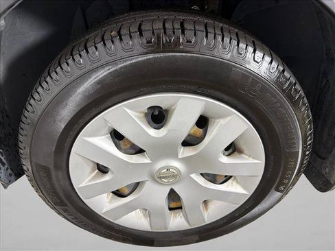 Used 2020 Nissan Rogue Sport S FWD image 11