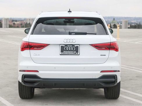 Used 2025 Audi Q3 2.0T Premium w/ Convenience Package AWD/4WD image 9