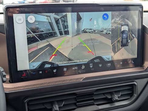 New 2025 Ford Bronco Sport Outer Banks w/ Sasquatch Outer Banks Package AWD/4WD image 10