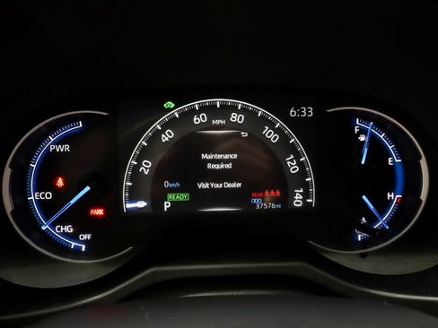 Used 2024 Toyota RAV4 LE AWD/4WD image 28