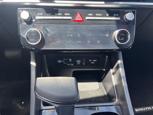Used 2025 Hyundai Santa Cruz SEL FWD image 18