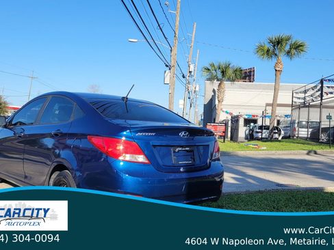 Used 2017 Hyundai Accent SE FWD image 18