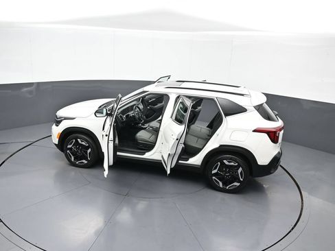 Certified 2024 Kia Seltos SX w/ SX Sunroof Package AWD/4WD image 45