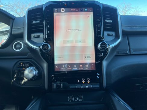 New 2026 RAM 1500 Laramie AWD/4WD image 24