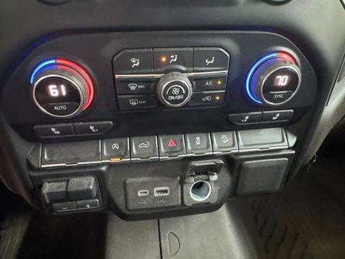 Used 2021 Chevrolet Silverado 1500 LT AWD/4WD image 9