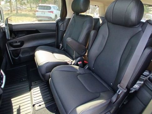 New 2026 Kia Carnival SX Prestige image 23