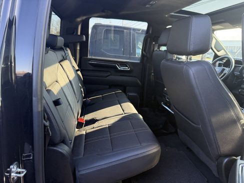 Used 2024 Chevrolet Silverado 2500 High Country w/ Z71 Off-Road Package AWD/4WD image 8