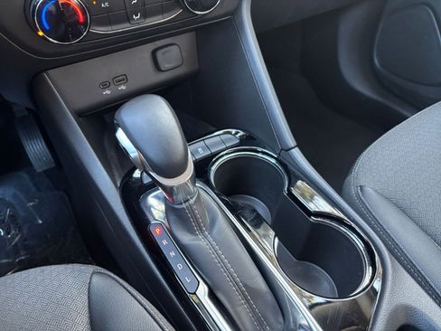 Used 2025 Buick Encore GX Preferred image 41