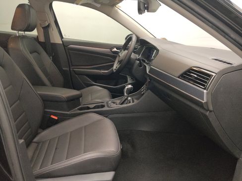 Used 2022 Volkswagen Jetta SE image 21