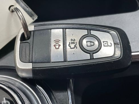 Used 2019 Ford Fusion SE w/ Equipment Group 151A image 22