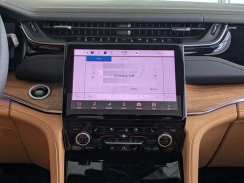 New 2025 Jeep Grand Cherokee Summit AWD/4WD image 18