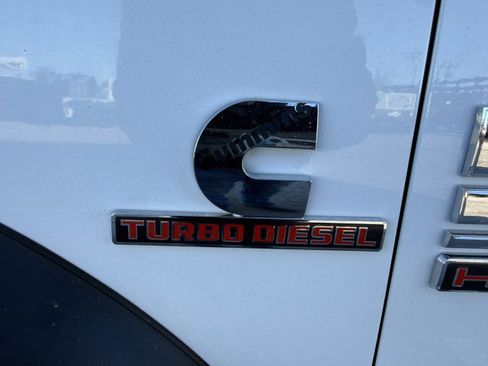 Used 2017 RAM 5500 Tradesman w/ Power & Remote Entry Group image 19