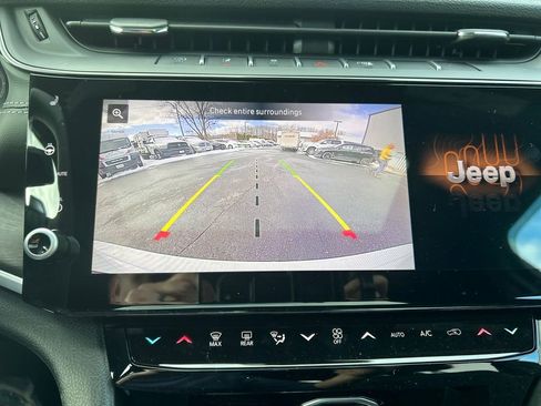 New 2026 Jeep Grand Cherokee Altitude image 22