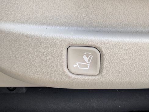 Certified 2023 Kia Sorento S image 18