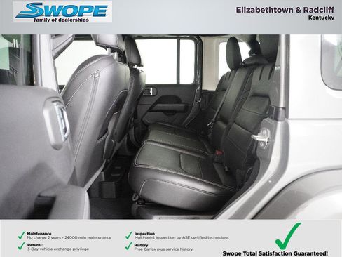 Used 2022 Jeep Wrangler Unlimited Sahara w/ Cold Weather Group AWD/4WD image 13