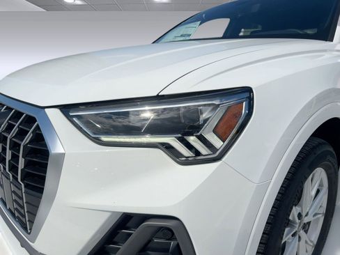 New 2025 Audi Q3 2.0T Premium image 11