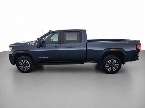 Used 2022 GMC Sierra 3500 AT4 w/ Snow Plow Prep/Camper Package AWD/4WD image 8
